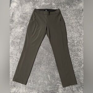Briggs New York Olive Stretch pants